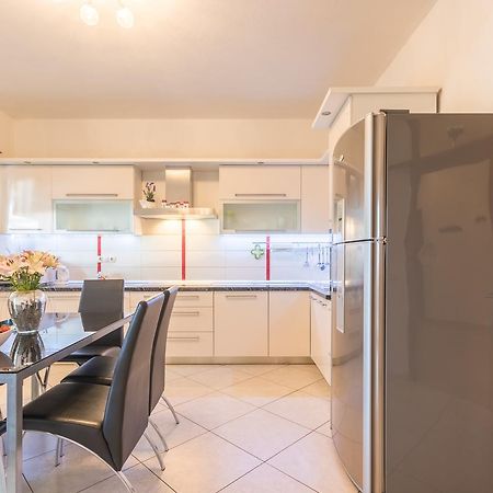 Grand View Apartments Сплит Екстериор снимка